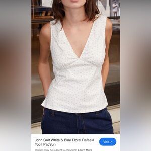 Brandy Melville PacSun John Galt Lot of 2 - Cream Floral Tank Top & Black Tee S